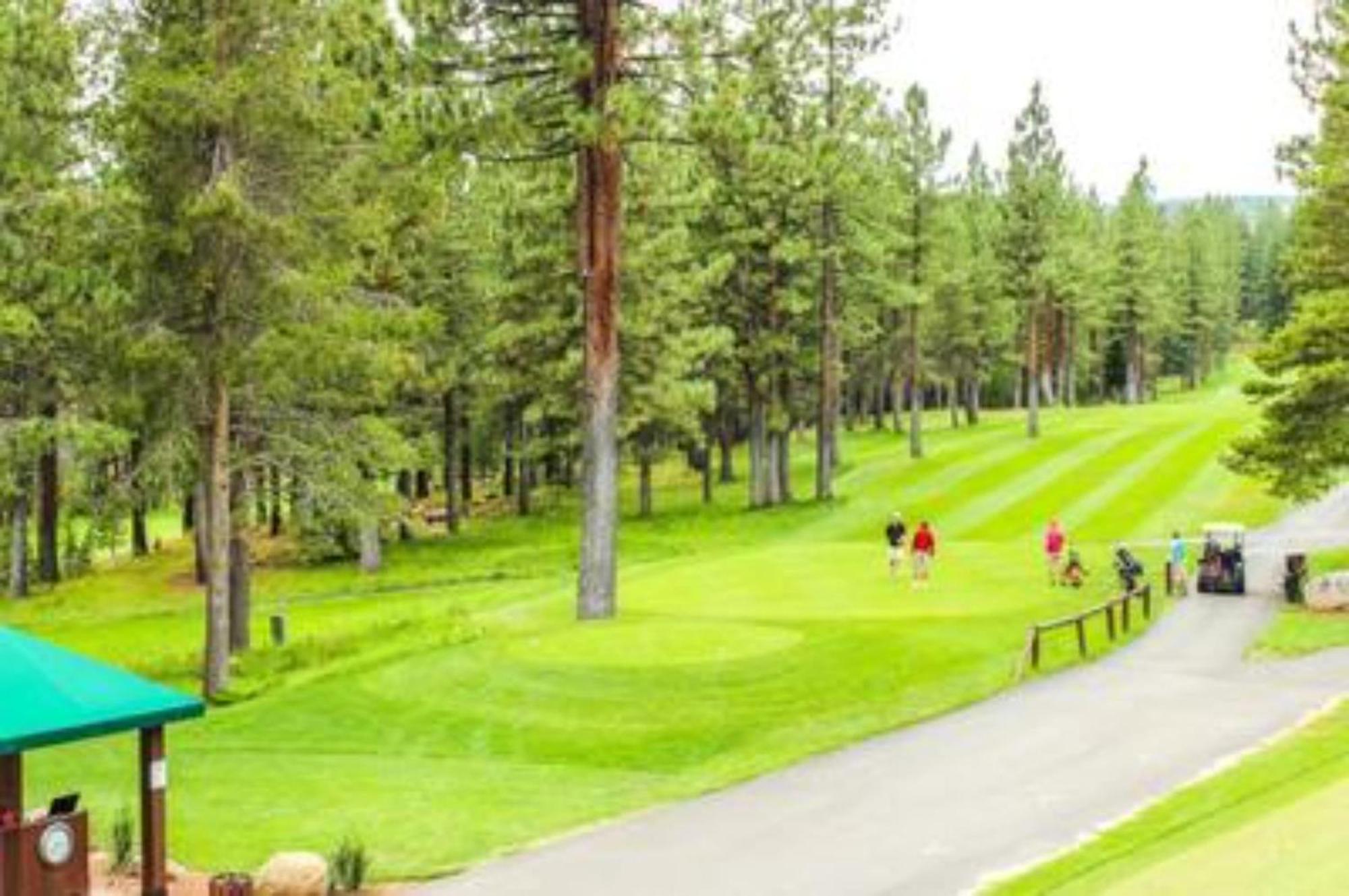 Moosetrack By Avantstay Cozy Cabin In The Of Tahoe Donner W Hot Tub Truckee Buitenkant foto