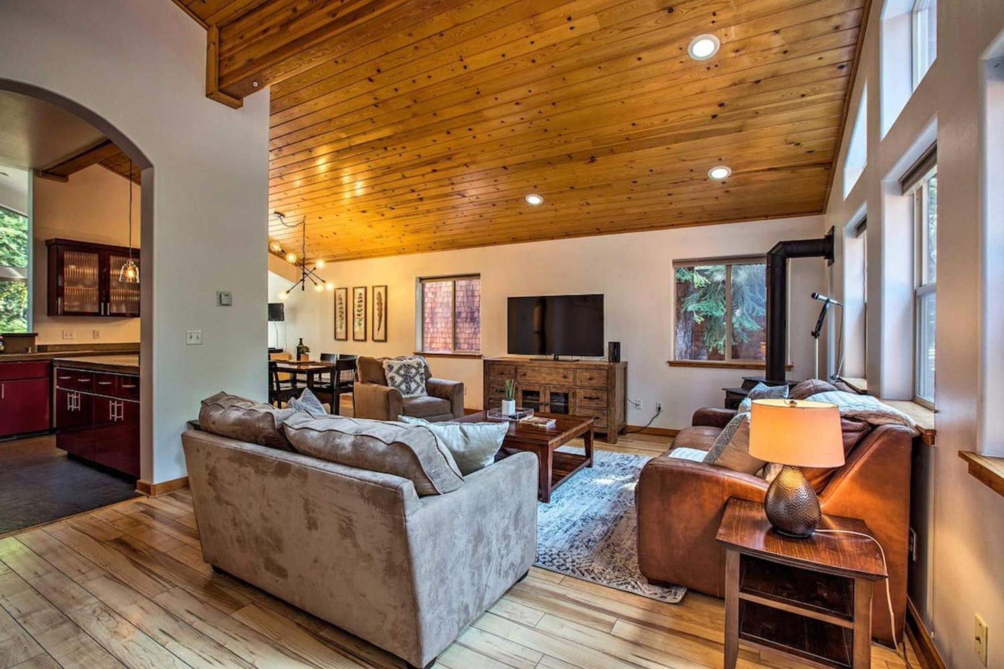 Moosetrack By Avantstay Cozy Cabin In The Of Tahoe Donner W Hot Tub Truckee Buitenkant foto